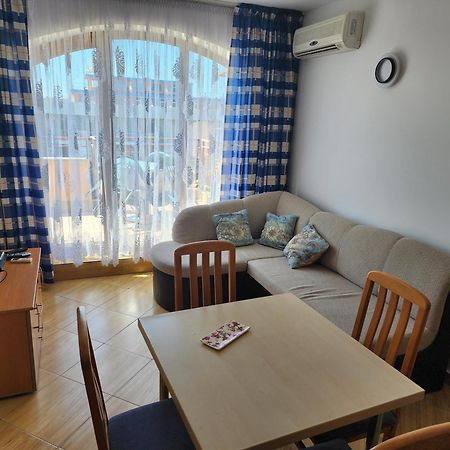Golden Dreams Apartment Napospart Kültér fotó