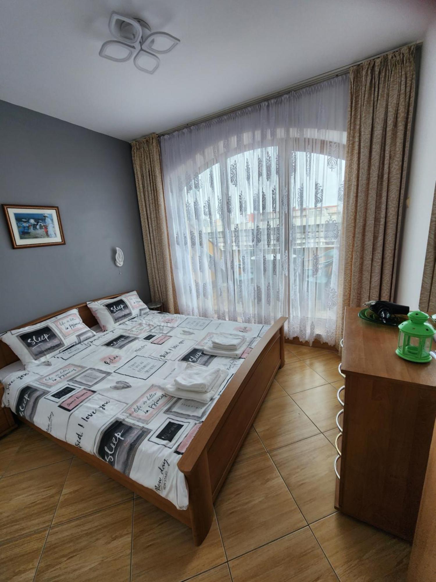 Golden Dreams Apartment Napospart Szoba fotó