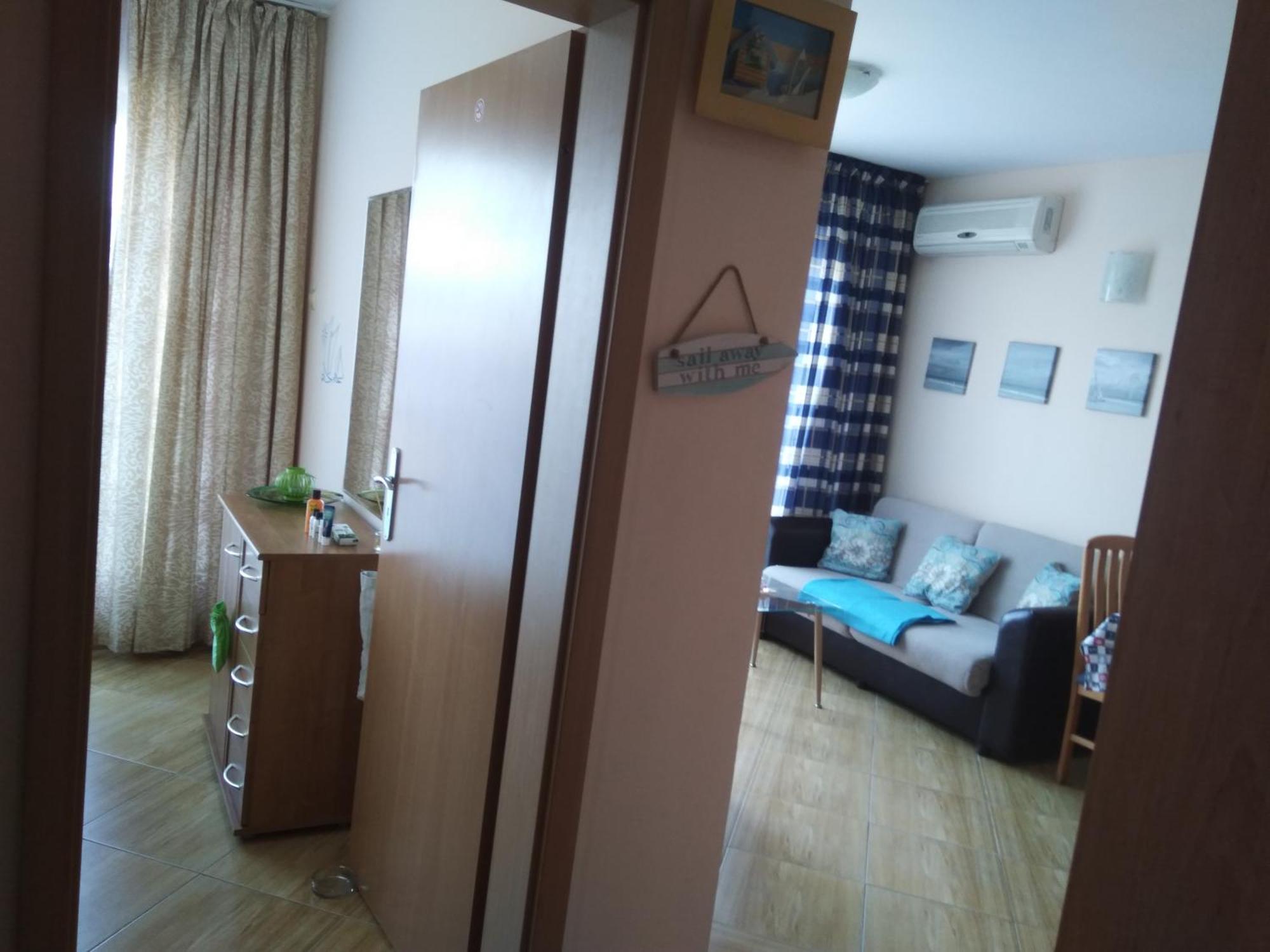 Golden Dreams Apartment Napospart Szoba fotó